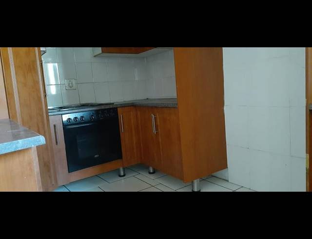 4 BEDROOM HOUSE FOR SALE IN SESHEGO C